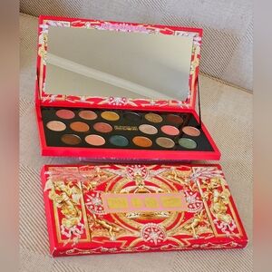 Pat McGrath Labs Mthrshp Mega: Celestial Odyssey Eyeshadow Palette.